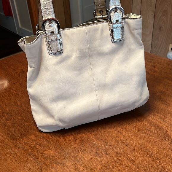 Coach Handbag oyster leather - Picture 3 of 11